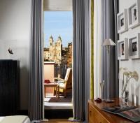 Portrait Suites